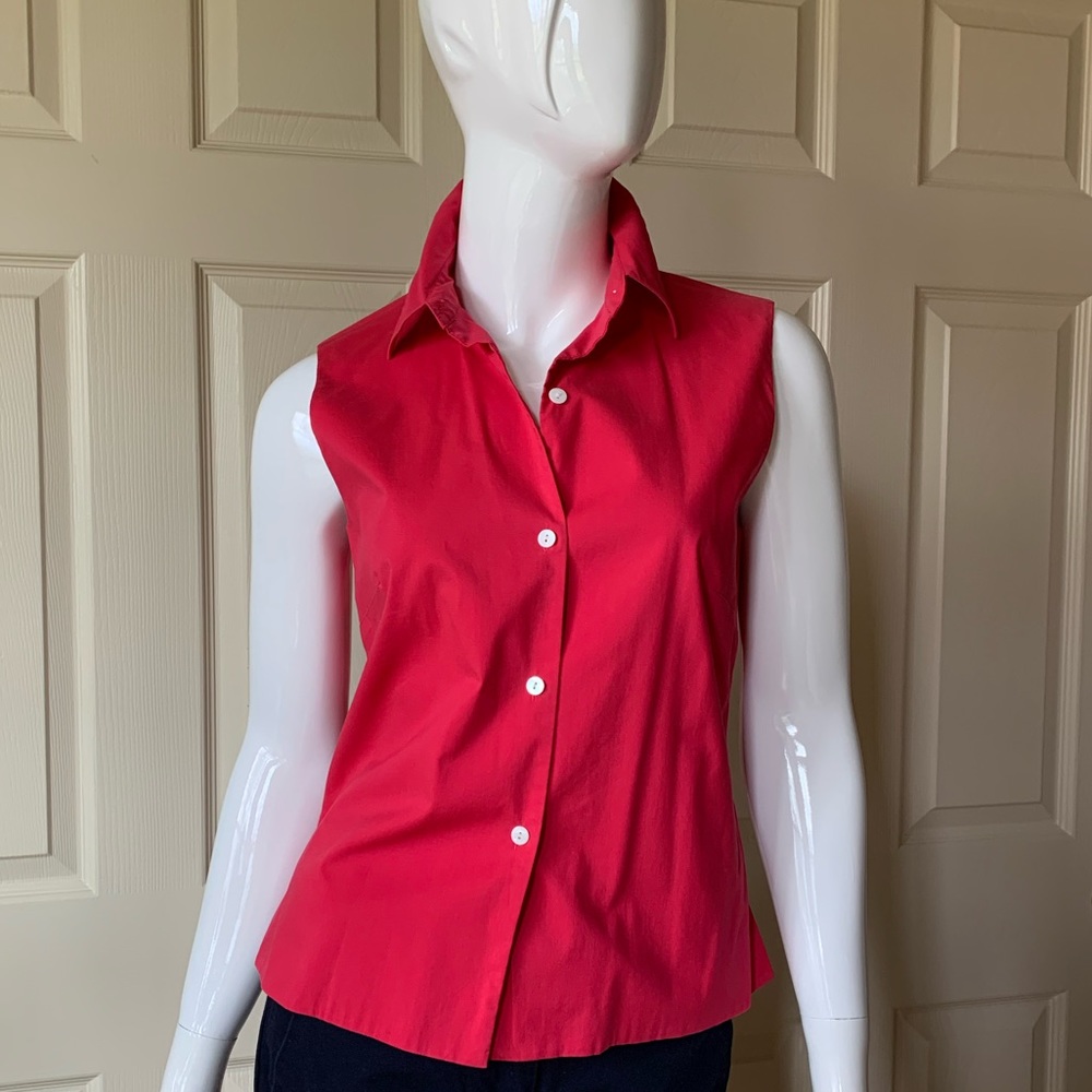 Femme de Carriere - women’s button down shirt (Size S)